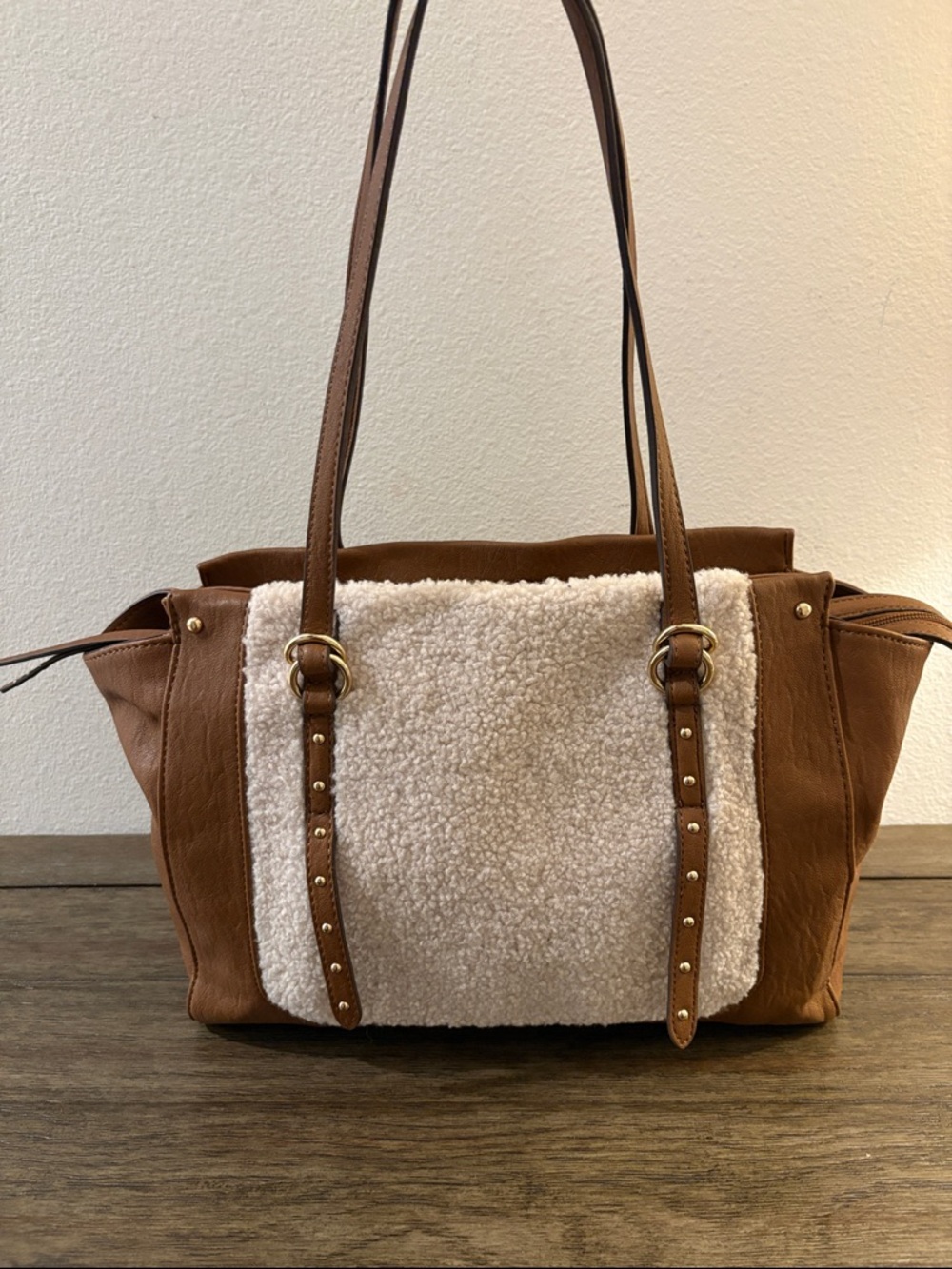 EUC [Jessica Simpson] Vienna Vegan Leather Sherpa Tote Shoulder Bag Purse - Picture 4 of 16
